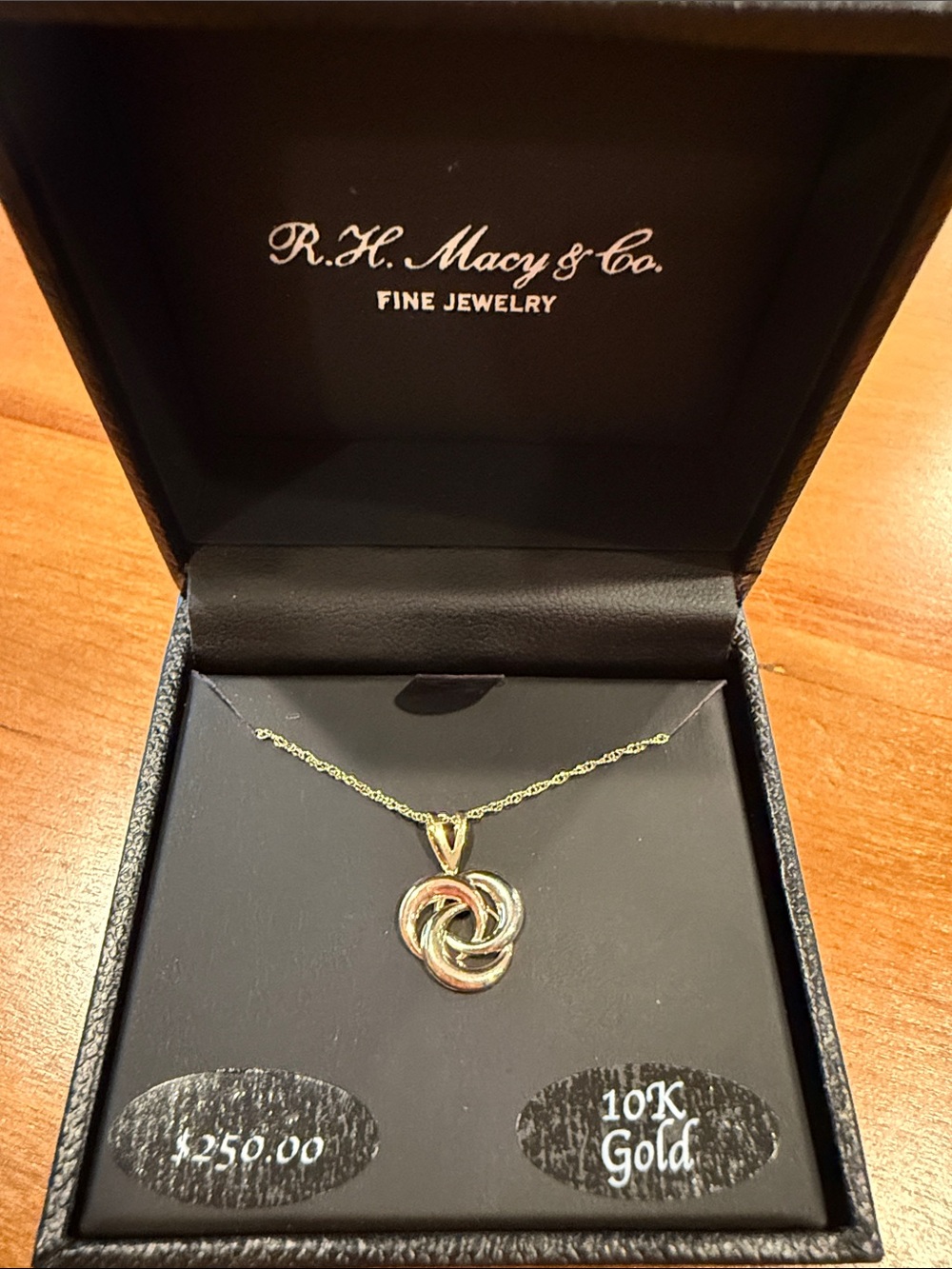 R.H. Macy & Co. Fine Jewelry 10K Yellow Gold Love Knot Necklace